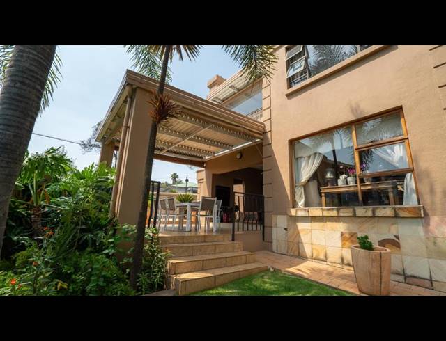 3 BEDROOM HOUSE FOR SALE IN KENSINGTON